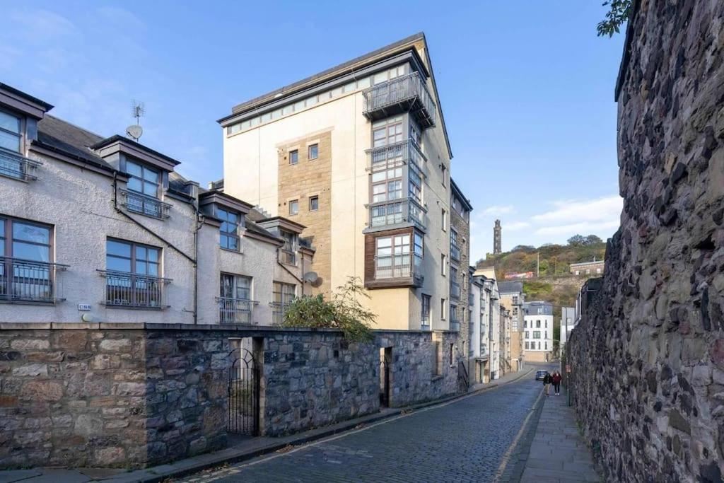 Next To The Palace And Royal Mile With Parking Эдинбург Экстерьер фото