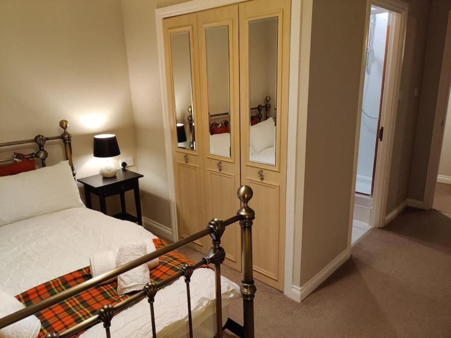 Next To The Palace And Royal Mile With Parking Эдинбург Экстерьер фото